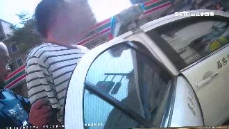 騷擾店員常興訟　警見報案達人狂搖頭