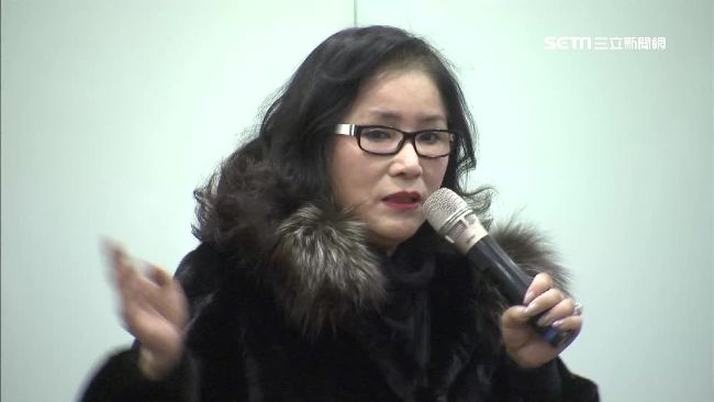 李亞萍樓梯飛摔傷　自嘲：像被潑鹽酸