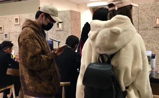 死者小模　家屬