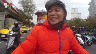 捕獲野生天王！吳宗憲寒風中騎機車