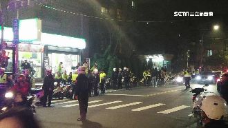 疑不滿神轎擦撞　兩派陣頭大街上開扁