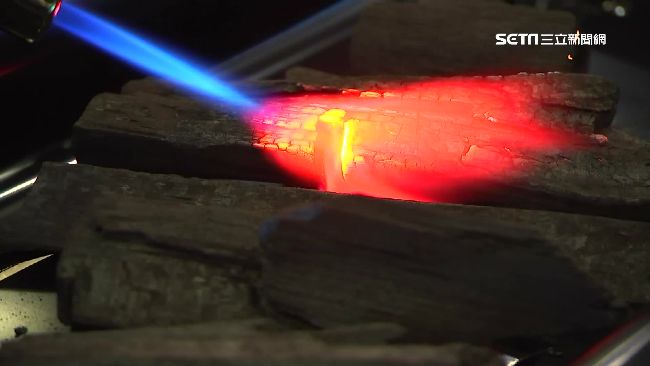 情關難過想不開　女房內燒炭明顯死亡