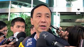 朱立倫前往北醫探視傷者後表示，交通部等主管機關應痛定思痛，嚴格執法才能遏止亂象（楊忠翰攝）