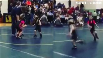 男童參加摔角比賽　向對手女童出這招