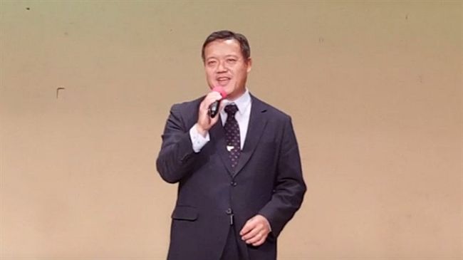 僑委會高幹尬人妻　露骨私訊「上妳」