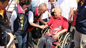 苗栗縣長徐耀昌探望前副總統李元簇（圖／翻攝自徐耀昌加油讚臉書）