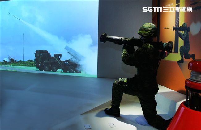 全國第一座專屬介紹自主研發國防武器為主的展示館，「中科院研發展示館龍潭開幕啟用」，國人見證歷年研發成果。（記者邱榮吉/攝影）