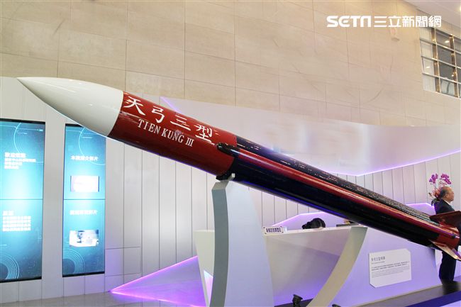 全國第一座專屬介紹自主研發國防武器為主的展示館，「中科院研發展示館龍潭開幕啟用」，國人見證歷年研發成果。（記者邱榮吉/攝影）