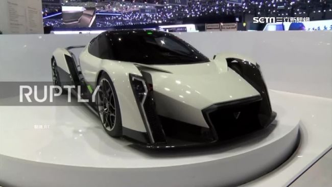 0-100公里3秒加速　賓利撼車展