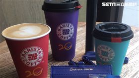 咖啡業者推出買一送一優惠。