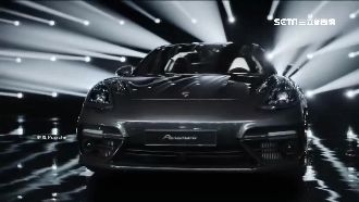 名車齊聚日內瓦！保時捷「獵跑」應戰