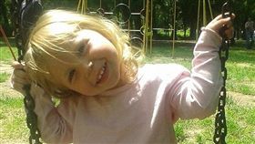 英國,游泳池,飯店,腸子,濾水器。圖／每日郵報