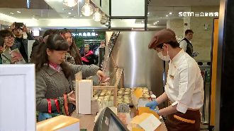 起司塔快閃買1送1　日甜點掀排隊潮