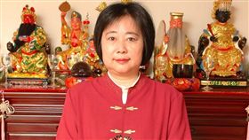 江嘉葉,菩薩代言人,命理師 圖／翻攝自江嘉葉臉書