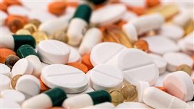 頭痛,疼痛,藥丸,藥物,藥片,處方
（圖／Pixabay）