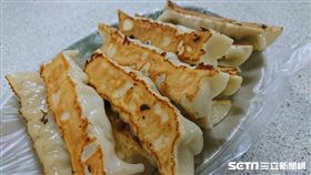 鍋貼（記者翁堃泰攝影）