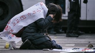 首爾現場／朴槿惠下台　太極旗染血