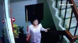 撐傘婦狂敲10年　泡泡達人錄影揪兇