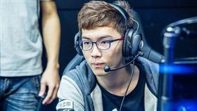 ▲FW閃電狼上路選手MMD兩場皆以「慎」對抗ahq的「大腿」Ziv。（圖／翻攝自LMS官網）