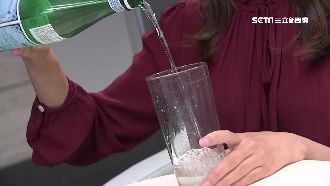 氣泡水促進腸胃蠕動？營養師這樣說