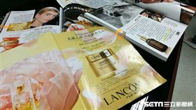 台北市衛生局今（13）天公布105年化粧品違規廣告情形，台灣萊雅股份有限公司被罰267萬元，為年度違規王。（圖／記者楊晴雯攝）