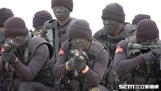 「水鬼」海龍蛙兵　薪水竟比步兵低