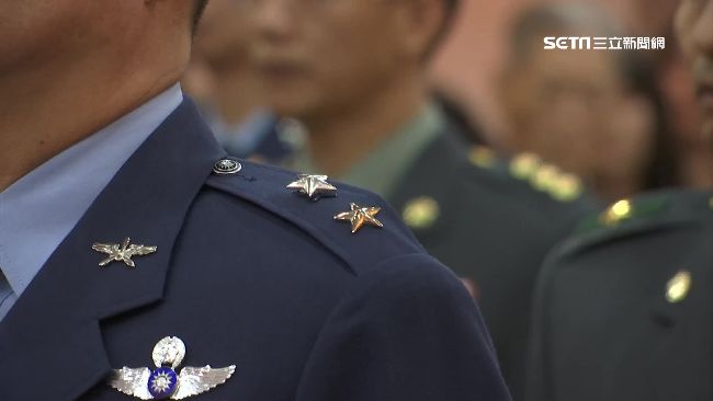 升官爆關說黑幕？升將軍月退多3萬