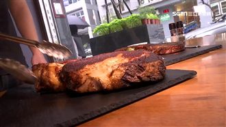 肉價看景氣！頂級戰斧牛近年銷量增