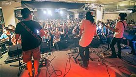 茄子蛋,樂團演出　圖／翻攝自茄子蛋臉書