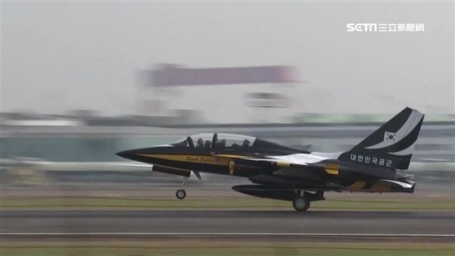 軍事迷大開眼界！南韓金鷹號抵台補給