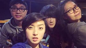 ▲旺福鼓手肚皮宣布喜訊。（圖／翻攝自旺福軍方專頁 Won Fu臉書）