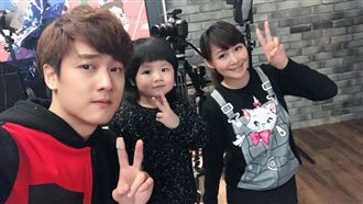 「那對夫妻」遭爆4罪狀　開直播澄清