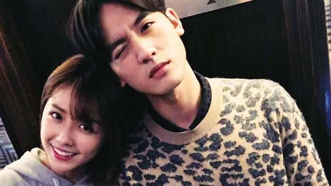 邵雨薇靠肩放閃　2情人節都和小樂過