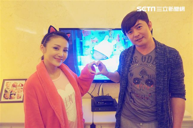 獨家直擊！陳子玄、陳建隆夫妻產後探視採訪　圖／記者王建棠攝影