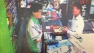 萬華奧迪哥靠張嘴　超商店員慘被騙