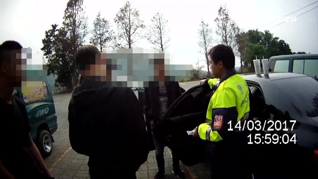 拉K慶祝情人節　現役軍人車上開毒趴