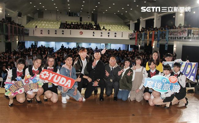 沈建宏、 劉宇珊 、金凱德 、陳志強出席 「這些年那些事」試映會 ，劇中描述眷村的生活。（記者邱榮吉/攝影）