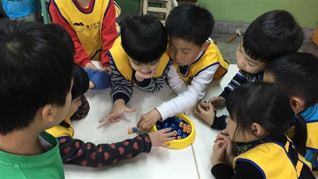 這款桌遊一玩就會！數字的分解與組合