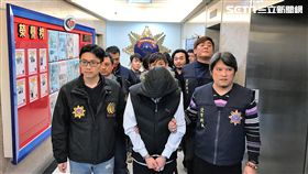 彭男經營地下錢莊還逼迫債務人抄錄信用卡號，進而在網購平台盜刷，取得商品再刊登拍賣，寄出商品時還攔截掉包，使超商蒙受損失（楊忠翰攝）