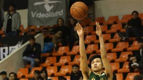 ▲裕隆與台啤形成膠著（圖／籃協提供）