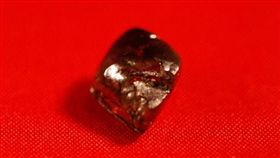 美國,鑽石公園,Crater of Diamonds State Park,藍福特,Kalel Langford(http://5newsonline.com/2017/03/16/centerton-teen-finds-7-44-carat-diamond-at-state-park/)