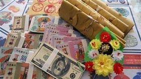 中國大陸哈爾濱政府下令禁止生產經營殯葬相關用品，喪事活動也不能燒紙錢、紙紮等「封建迷信」的喪葬用品。／翻攝自微博