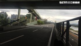 詐騙集團在網路刊登求職廣告，利用高薪騙取求職者寄送存摺及金融卡，再用來做為人頭帳戶（翻攝畫面）