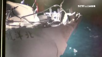 疑視線不良！　海軍快艇擦撞海釣船