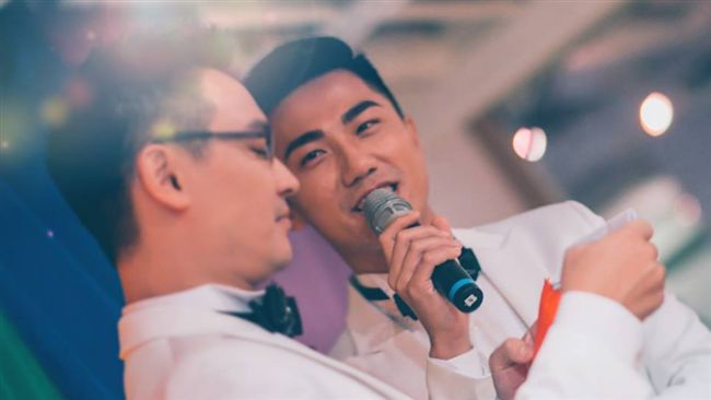 柯P證婚也沒用　同志主持人請無婚假