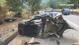 驚悚！酒駕撞樹車斷兩截2人當場死亡