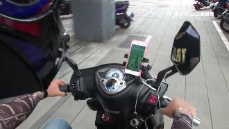 機車配件多！手機架、充電器受歡迎
