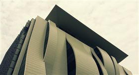 國立台北大學,圖書館,建築（圖／攝影者準建築人手札網站 Forgemind ArchiMedia, Flickr CC License）https://goo.gl/eJyhjS