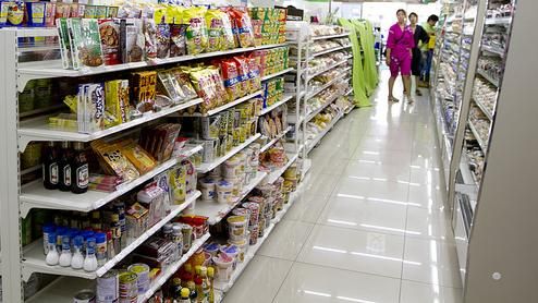 盤點超商十大無意義行為　店員靠北了