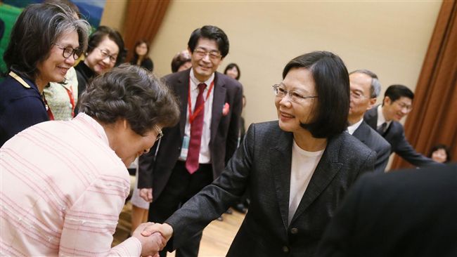 被爆血汗加班百小時　總統府回應了